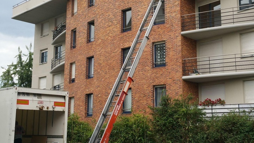 Monte‑meuble